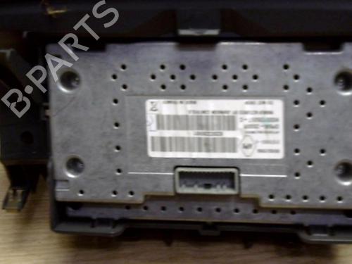 Used Display monitor RENAULT LAGUNA II (BG0/1_) 1.9 dCi (BG08, BG0G) (120 hp) 25409302