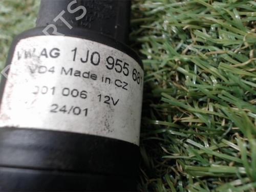 Washer pump AUDI TT (8N3) 1.8 T quattro | BP25397540E24 