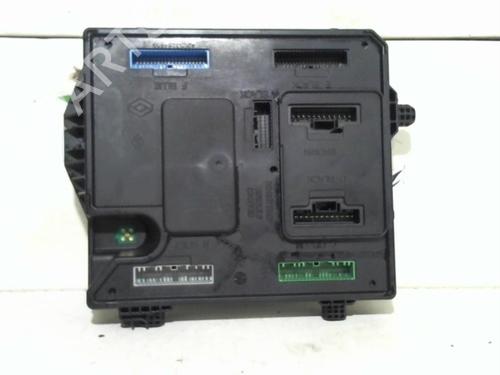 Used Fuse box RENAULT MEGANE III Grandtour (KZ0/1) 1.5 dCi (KZ09, KZ0D, KZ1G, KZ29, KZ14, KZ1W, KZ10, KZ1F,... (110 hp) 30196487