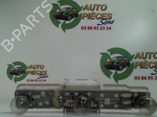 Used Licence plate light RENAULT RAPID Box Body/MPV (F40_, G40_) 1.6 D (F404) (55 hp) 25401318