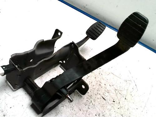 Pedal DACIA LOGAN MCV (KS_) 1.5 dCi (KS0W) (86 hp) 25426830