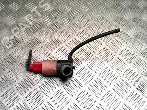 Pompetta lavavetri TOYOTA YARIS (_P9_) 1.4 D-4D (NLP90_, NLP90R) (90 hp) 32069541