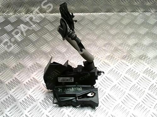 rear-right-lock-renault-megane-iv-grandtour-k9amn_-2016-25837423 main image