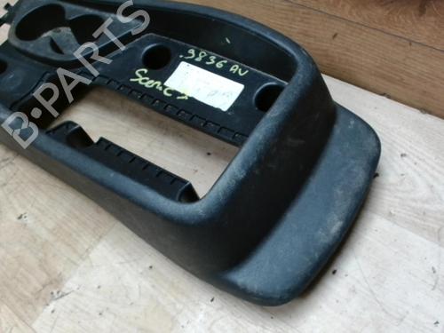 Middle console RENAULT GRAND SCÉNIC III (JZ0/1_) 1.5 dCi (JZ09, JZ0D, JZ10, JZ14, JZ1G, JZ29, JZ2C) | BP31230265I22