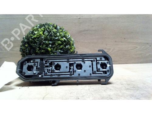 Used Licence plate light RENAULT SCÉNIC II (JM0/1_) 1.9 dCi (JM0G, JM12, JM1G, JM2C) (120 hp) 25411401