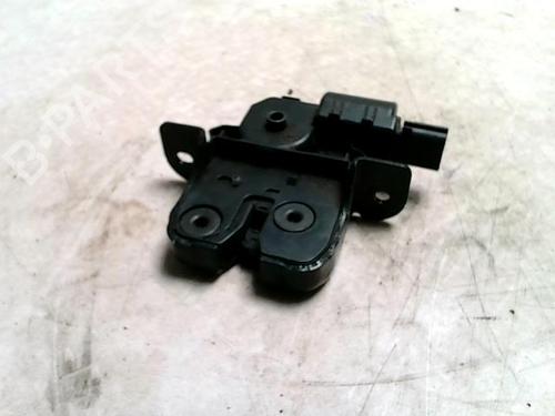 Used Tailgate lock RENAULT MEGANE III Hatchback (BZ0/1_, B3_) 1.5 dCi (86 hp) 25428126