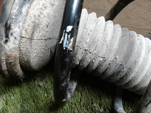 Used Left front shock absorber TOYOTA COROLLA Verso (ZER_, ZZE12_, R1_) 1.6 (ZNR10_, ZNR10R) (110 hp) 31238751