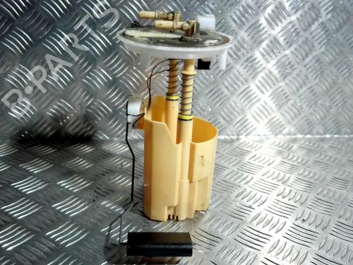 Used Fuel pump RENAULT CLIO III (BR0/1, CR0/1) 1.5 dCi (C/BR0G, C/BR1G) (68 hp) 25617773