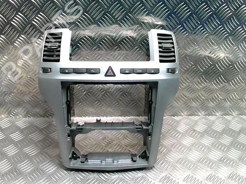 Middenconsole OPEL ZAFIRA / ZAFIRA FAMILY B (A05) 1.9 CDTI (M75) (120 hp) 31228055