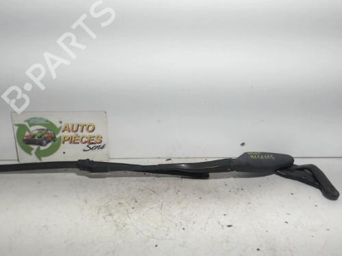 Used Front windshield wiper arm MERCEDES-BENZ CLS (C219) CLS 350 (219.356) (272 hp) 25398330