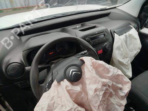 Headlight switch CITROËN NEMO Box Body/MPV (AA_) 1.3 HDi 75 | BP31224890I24 