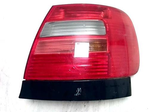 Høyre baklys Høyre baklys AUDI A4 B5 (8D2) 1.8 (125 hp) 34417055 34417055