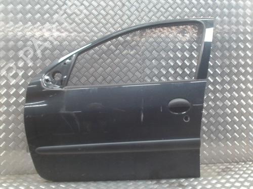 Dør venstre foran Dør venstre foran PEUGEOT 206+ (2L_, 2M_) 1.4 HDi eco 70 (68 hp) 36767966 36767966