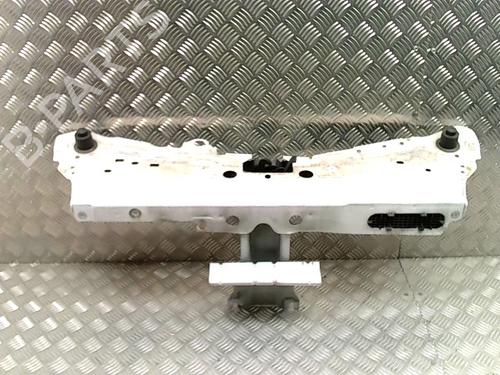 Used Support RENAULT TWINGO II (CN0_) 1.2 16V (CN04, CN0B) (75 hp) 31088442