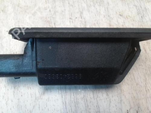 Used Licence plate light PEUGEOT 208 I (CA_, CC_) 1.2 VTi 68 / PureTech 68 (68 hp) 25427175