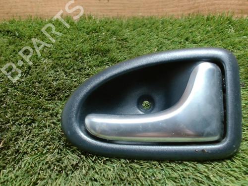 Used Front right interior door handle RENAULT CLIO II (BB_, CB_) 1.6 16V (BB01, BB0H, BB0T, BB14, BB1D, BB1R, BB2KL, BB3G... (107 hp) 29167636