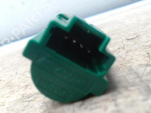 Commutateur PEUGEOT 208 I (CA_, CC_) 1.2 THP 110 (110 hp) 31927609