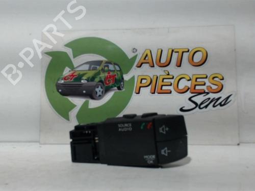 Used Switch RENAULT CLIO IV (BH_) 1.5 dCi 90 (90 hp) 25399159