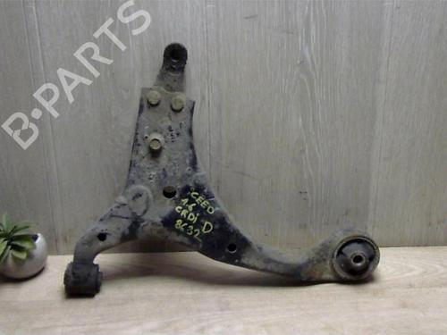 Used Right front suspension arm KIA CEE'D SW (ED) 1.6 CRDi 90 (90 hp) 25413363