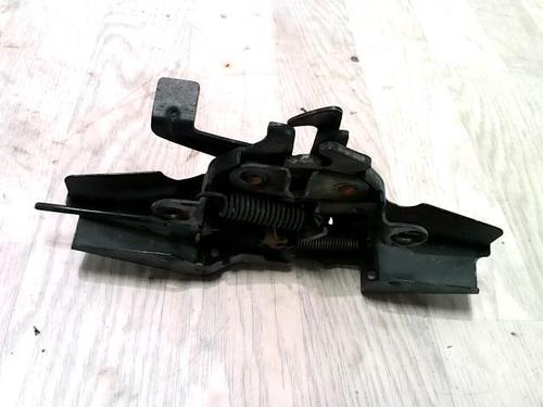 Used Hood lock TOYOTA COROLLA Verso (ZER_, ZZE12_, R1_) 2.2 D-4D (AUR10_, AUR10R) (136 hp) 27671488