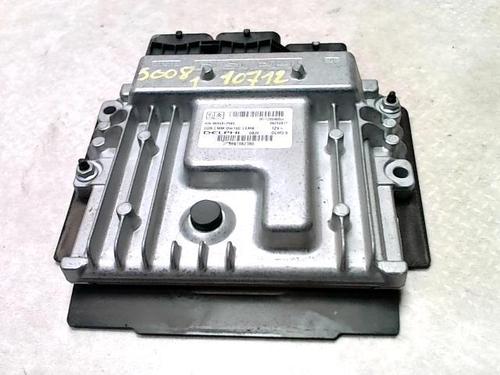 Used Engine control unit (ECU) PEUGEOT 5008 (0U_, 0E_) 2.0 HDi (163 hp) 31229151