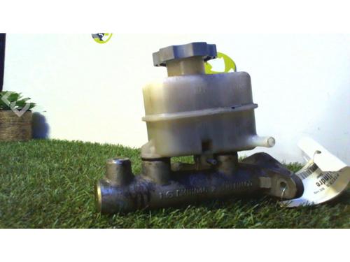 Used Brake master cylinder HYUNDAI SANTA FÉ I (SM) 2.0 CRDi 4x4 (113 hp) 25397459