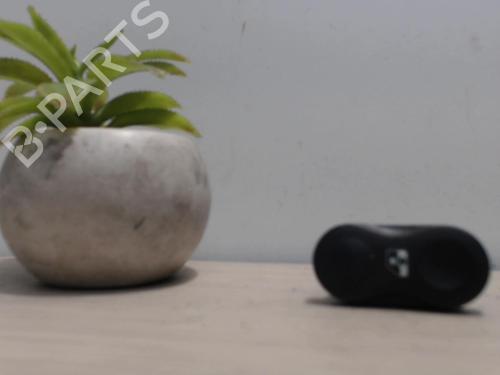 Used Right front window switch DACIA DUSTER (HS_) 1.5 dCi (HSMC) (107 hp) 25392263