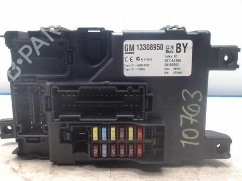 Used Fuse box OPEL CORSA D (S07) 1.2 (L08, L68) (80 hp) 28085569
