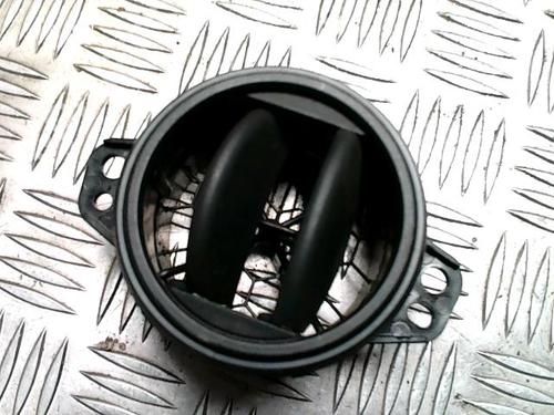 Used Air vent Air vent TOYOTA RAV 4 II (_A2_) 2.0 D 4WD (CLA20_, CLA21_, CLA20R, CLA21R) (116 hp) 33458885 33458885