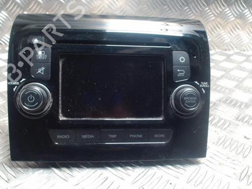 Used Radio PEUGEOT BOXER Van 2.2 HDi 110 (110 hp) 30530953