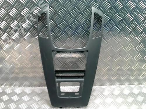 Midtkonsoll OPEL ZAFIRA / ZAFIRA FAMILY B (A05) 1.9 CDTI (M75) (120 hp) 31139513