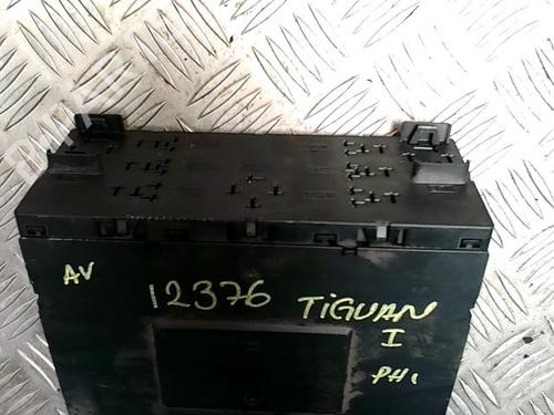 Fuse box VW TIGUAN (5N_) 2.0 TDI 4motion | BP32282542E1 - Image 4