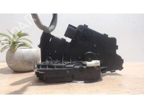 Rear left lock BMW 3 (E46) 320 d | BP25385463C100