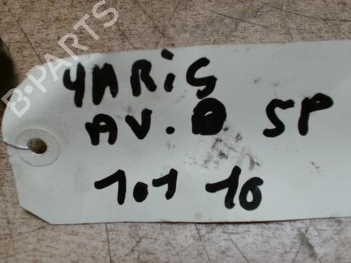 Used Front right interior door handle TOYOTA YARIS (_P1_) 1.4 D-4D (NLP10_, NLP10R) (75 hp) 28725210