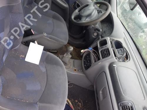 Venstre  Fortil Tågelygte RENAULT CLIO II (BB_, CB_) 1.2 (BB0A, BB0F, BB10, BB1K, BB28, BB2D, BB2H, CB0A,... | BP30439571C30 