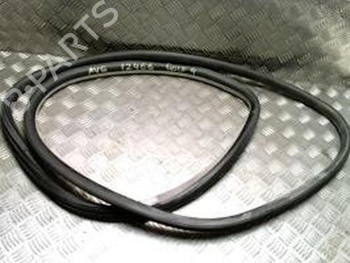 Used Rubber door seal VW GOLF IV (1J1) 1.9 TDI (101 hp) 30816326