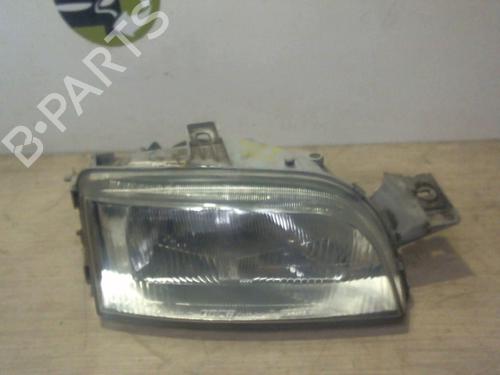 Used Right headlight FIAT PUNTO (176_) 1.7 TD (176AT) (63 hp) 25389621