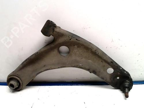 Used Right front suspension arm TOYOTA YARIS (_P9_) 1.4 D-4D (NLP90_, NLP90R) (90 hp) 25418088