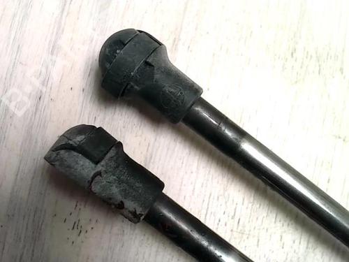 Used Tailgate lift support VW GOLF V (1K1) 1.9 TDI (105 hp) 28032844