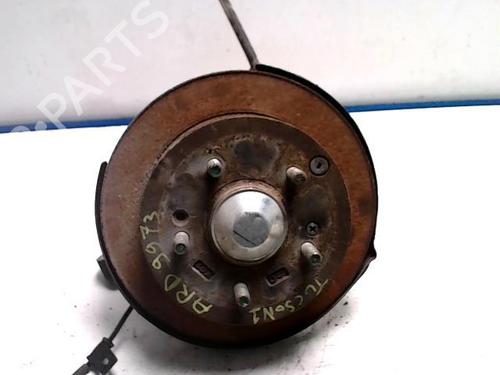 Used Right rear steering knuckle HYUNDAI TUCSON (JM) 2.0 CRDi (136 hp) 25417018