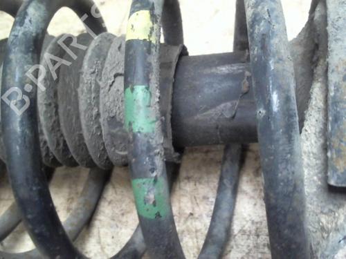 Used Right front shock absorber PEUGEOT 306 Hatchback (7A, 7C, N3, N5) 1.9 D (68 hp) 31228410