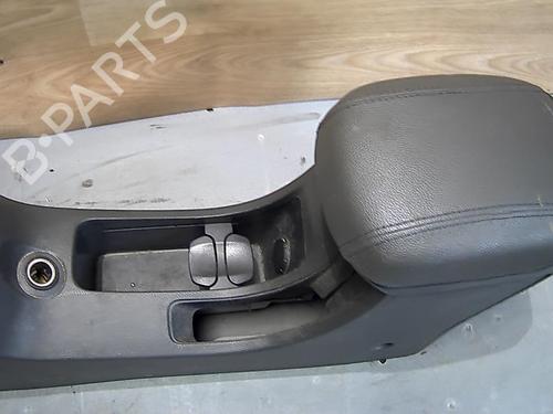 Used Armrest / Center console CHEVROLET CRUZE (J300) 2.0 CDI (150 hp) 29390981