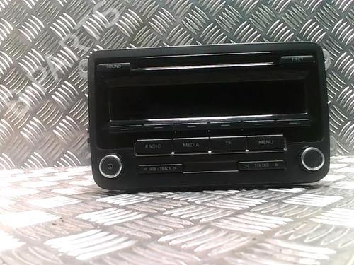 Used Radio VW TOURAN (1T3) 1.6 TDI (105 hp) 26380677