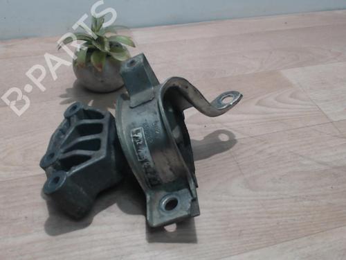 Used Engine mount FIAT 500 (312_) 1.3 D Multijet (312AXB1A) (75 hp) 31218521