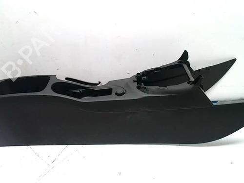 Consola central PEUGEOT 308 I (4A_, 4C_) 1.6 HDi (92 hp) 31228829