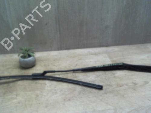 Used Front windshield wiper arm VW POLO V (6R1, 6C1) 1.2 (60 hp) 28827465