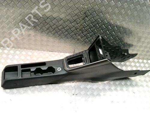 Used Middle console VW POLO VI (AW1, BZ1, AE1) 1.0 MPi (80 hp) 30948838