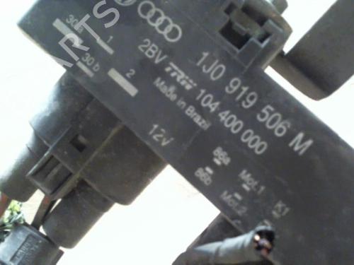 Used Electronic sensor VW POLO IV (9N_, 9A_) 1.4 TDI (75 hp) 31233775