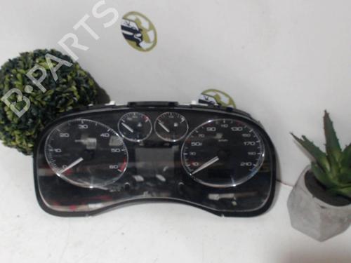 Used Instrument cluster PEUGEOT 307 (3A/C) 1.6 HDi (90 hp) 25394067