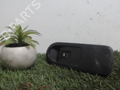 Used Right front window switch RENAULT SCÉNIC II (JM0/1_) 1.9 dCi (JM15) (110 hp) 25393614